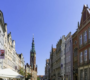 Gdansk, Tricity, Pomerania, Polonya'daki Main Town Hall'da 26 Ağustos 2019 tarihinde Gdansk Şehri Tarihi Müzesi ile Eski Şehir'in vintage mimarisi