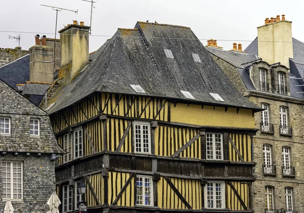 Vintage Arkitektur Gamla Stan Dinan Bretagne Frankrike Den Maj 2019 — Stockfoto