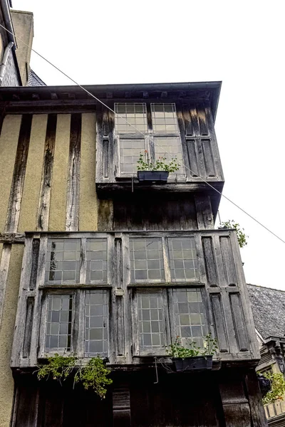 Vintage Architecture Old Town Dinan Brittany France May 2019 — Stock fotografie