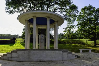 Magna Carta Anıtı - Kanun Hürriyetinin sembolü- Runnymede, Surrey, İngiltere 6 Ekim 2019