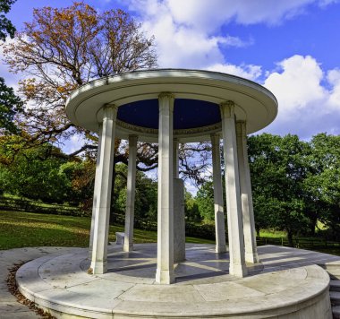 Magna Carta Anıtı - Kanun Hürriyetinin sembolü- Runnymede, Surrey, İngiltere 6 Ekim 2019