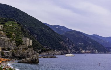 Monterosso al Mare'nin Panoramik Manzarası, Cinque Terre, İtalya