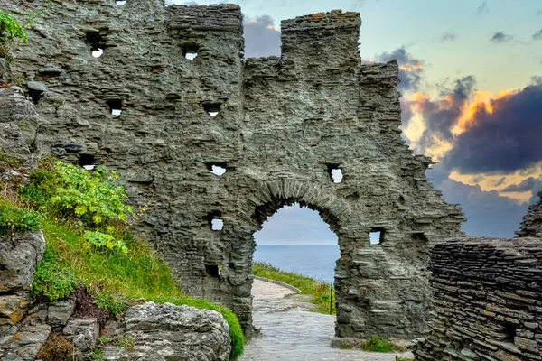 Nascer Sol Sobre Tintagel Castle Tintagel Cornualha Reino Unido Setembro — Fotografia de Stock
