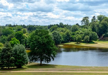 Claremont Gölü Panoraması Esher, Surrey, Birleşik Krallık