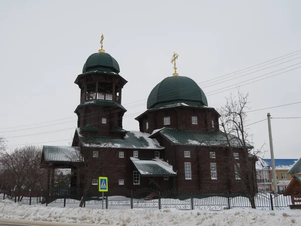 Paisagem Inverno Com Uma Igreja Aldeia Alikovo Chuvashia Rússia — Fotografia de Stock