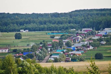 Tepeden kırsal köy görüntülemek