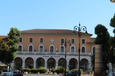 Demiryolu İstasyonu ve fener görünümü