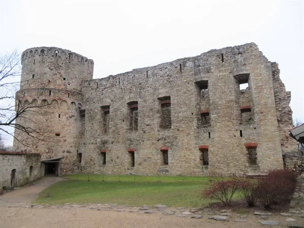 Руїни замку в Цезі — стокове фото