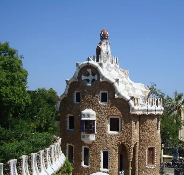 View of the gingerbread house of the Park Guell — Stock Photo, Image