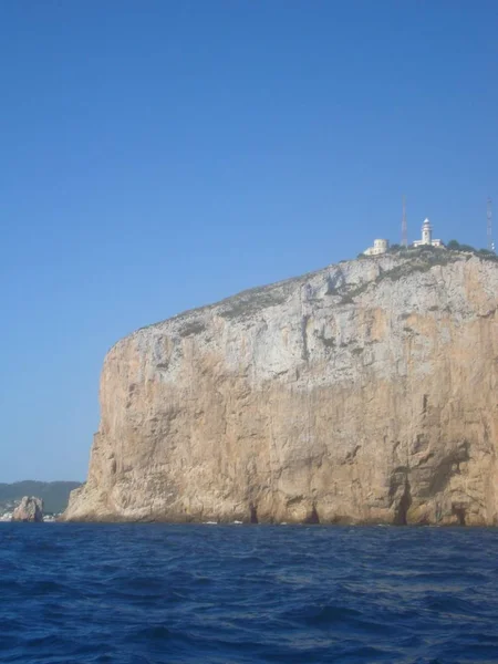 Paisaje marino con vistas a la roca — Foto de Stock