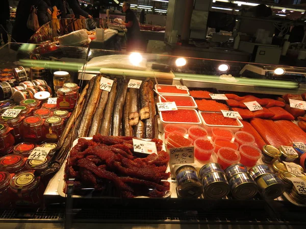 Seafood sale in Riga market — Stock Photo, Image