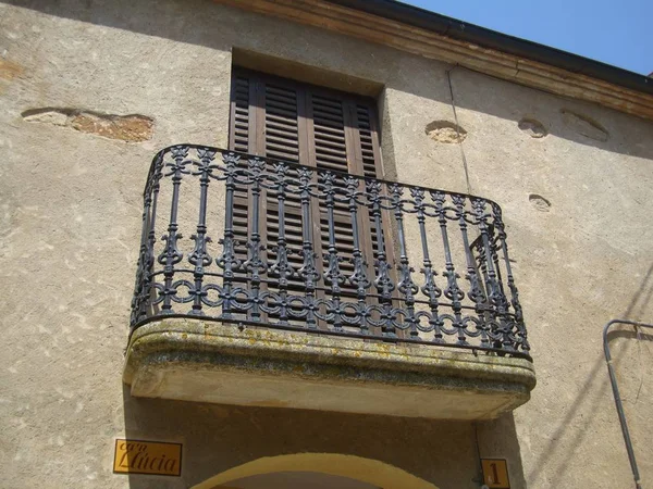 Ringhiera balcone in metallo — Foto Stock