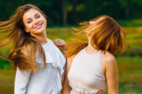 Young Girls Swing Hair Have Fun Nature — Stock Photo, Image