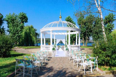 Düğün töreni için yer. Düğün dekor çiçek 