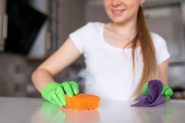 Mujer Joven Empresa Limpieza Profesional Limpieza Casa — Foto de Stock