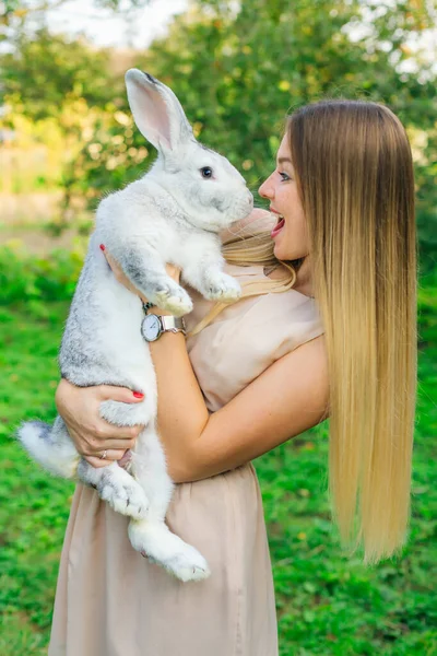 Woman Holding Rabbit Farm — Stock Photo, Image