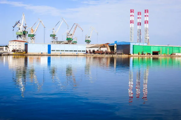 Shipyard Large Cranes — Stock Photo, Image