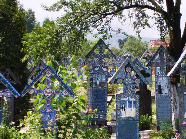 Maramures Ιούλιος 2007 Κάποιοι Τάφοι Τεχνίτη Του Νεκροταφείου Merry Στη — Φωτογραφία Αρχείου