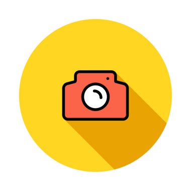 Beyaz arka plan üzerinde izole sarı daire içinde kırmızı camers