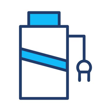 Büyük mavi batarya ile fiş üzerinde izole beyaz arka plan 