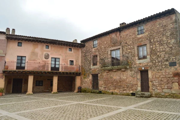 Hermosas Casas Plaza Principal Con Soportales Arqueados Pueblo Medinaceli Arquitectura —  Fotos de Stock