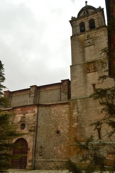 Prachtige Gevel Van Een Kerk Medinaceli Maart 2016 Architectuur Reizen — Stockfoto