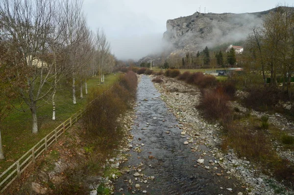 Oja Fluss Seinem Pass Durch Ezcaray Natur Reisen Landschaften Dezember — Stockfoto