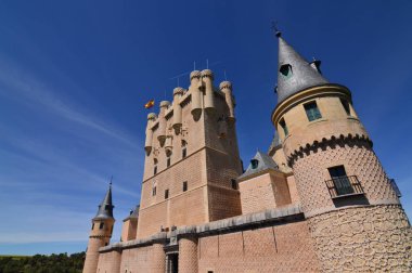 Segovia Alcazar kalenin ana cephe. Mimari, seyahat, geçmiş. 18 Haziran 2018. Segovia Castilla Leon İspanya.
