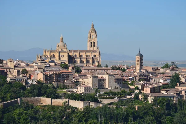 Hermosa Foto Panorámica Del Centro Segovia Con Pared Majestuosa Catedral —  Fotos de Stock