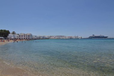 Chora Mikonos Adası Idilica Beach. Arte tarihi mimari July.3, 2018. Chora, Mykonos Adası, Yunanistan.