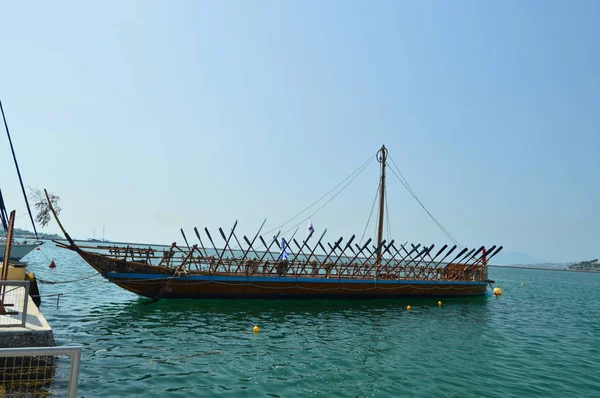 Yunan mitolojisine göre Volos bağlantı noktası temel Argo güzel efsanevi tekne. Mimarlık tarihi Travel.4 Temmuz 2018. Volos. Magnesia. Yunanistan.