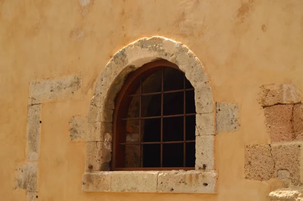 Piękne Okna Stary Dom Dzielnicy Weneckiego Chanii Historia Architektury Podróż — Zdjęcie stockowe