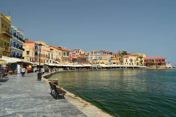 Hamnen Chania Med Dess Vackra Venetiansk Stil Hus Och Restauranger — Stockfoto