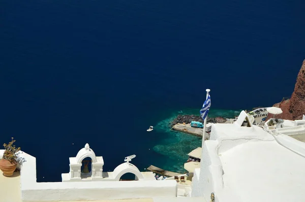 Vista Casas Com Telhado Azul Com Vista Para Mar Egeu — Fotografia de Stock
