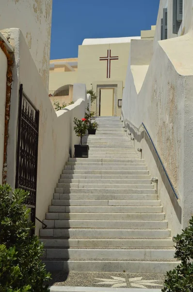 Hermosa Entrada Través Una Escalera Una Las Iglesias Hermosa Ciudad — Foto de Stock