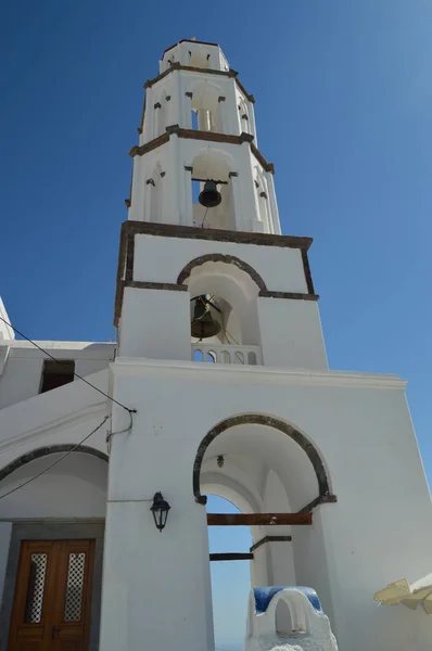 Campanario Hermosa Iglesia Pyrgos Kallistis Isla Santorini Viajes Cruceros Arquitectura — Foto de Stock