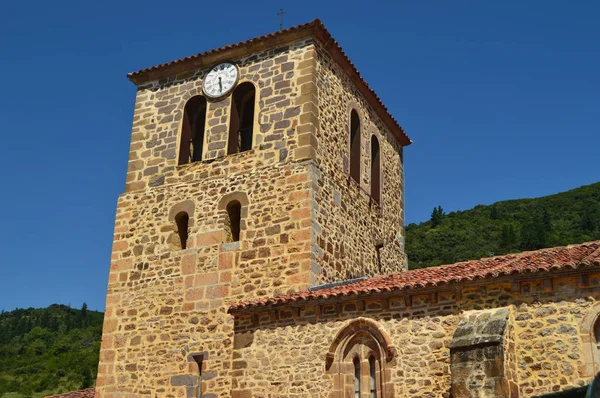 Reloj Torre Antigua Iglesia San Vicente Macetas Época Medieval Villa —  Fotos de Stock
