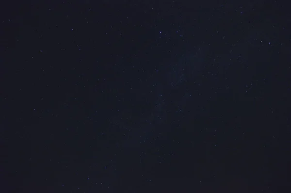 Fotoğraf yıldız yaz bulutlar temiz bir günü. Gece fotoğraf, manzaralar, Astroloji, bilim. 2 Ağustos 2018. Lugo Galicia İspanya.