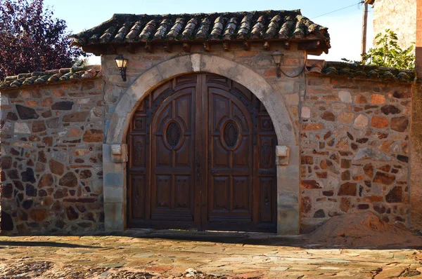 Красиві Двері Maragata Будинку Знайомства Xvi Столітті Castrillo Лос Polvazares — стокове фото
