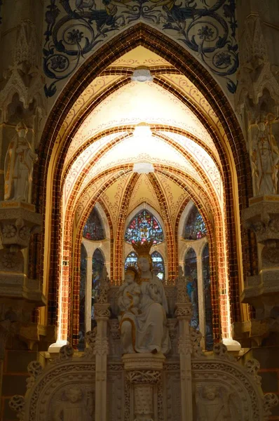 Главный Храм Девы Марии Своим Драгоценным Витражем Епископального Дворца Асторге — стоковое фото