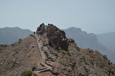 Yolun en yüksek noktası Caldera De Taburiente Milli Parkı. Seyahat, Doğa, tatil, Geology.11 Temmuz 2015. Isla De La Palma Kanarya Adaları İspanya.