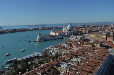 Havadan izleme sağlık, büyük kanal ve Venedik gümrük noktası bazilikanın Campanile kuleden. Seyahat, tatil, mimari. 27 Mart 2015. Venedik, bölge Veneto, İtalya.