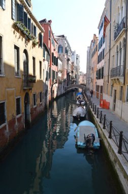 Fondamenta Folzi dar kanallar Venedik ile. Seyahat, tatil, mimari. 29 Mart 2015. Venedik, Veneto bölgesinde, İtalya.
