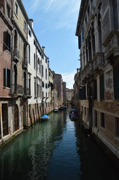 Fondamenta Folzi Narrow Canals Venice Travel Holidays Architecture March 2015 — Stock Photo, Image