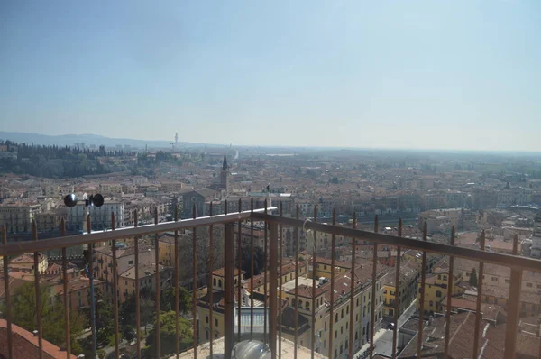 Widok Miasto Werona Torre Dei Lamberti Weronie Podróż Wakacje Architektura — Zdjęcie stockowe
