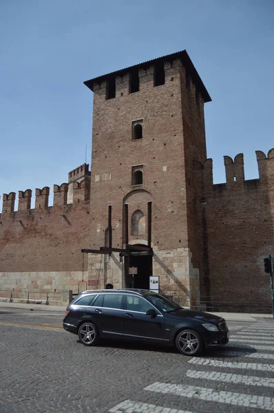 维罗纳卡斯特韦奇奥城堡监视塔 2015年3月30日 维罗纳 威维托地区 意大利 — 图库照片