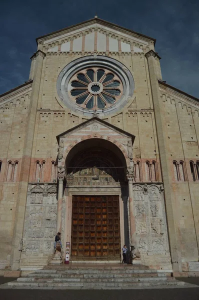 Головний Фасад Базиліки Сан Зенон Вероні Подорожі Свята Архітектура Березня — стокове фото