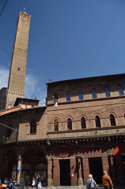 Piazza Della Mercanzia Bologna Güzel ortaçağ binaları. Seyahat, tatil, mimari. 31 Mart 2015. Bologna, Emilia Romagna, İtalya.