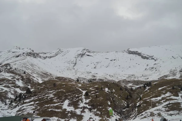 Prachtige Kleine Bergen Van Sneeuw Het Ski Resort Aramon Cerler — Stockfoto