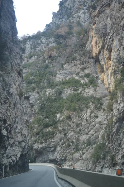 Beautiful Road Surrounded Gorges Ravines Benasque Travel Landscapes Nature December — Stock Photo, Image